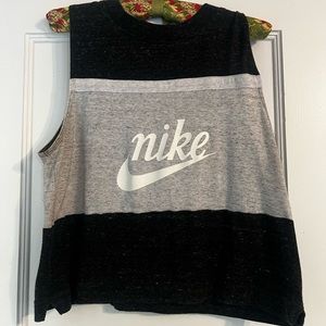 Size Small Women’s Nike Tanktop